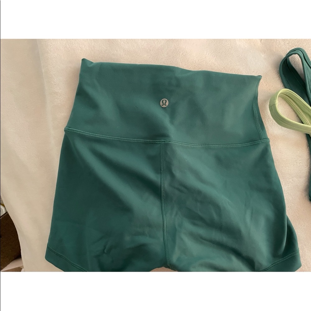 Lululemon size 6 align 4 inch inseam shorts, turquoise, worn 1x